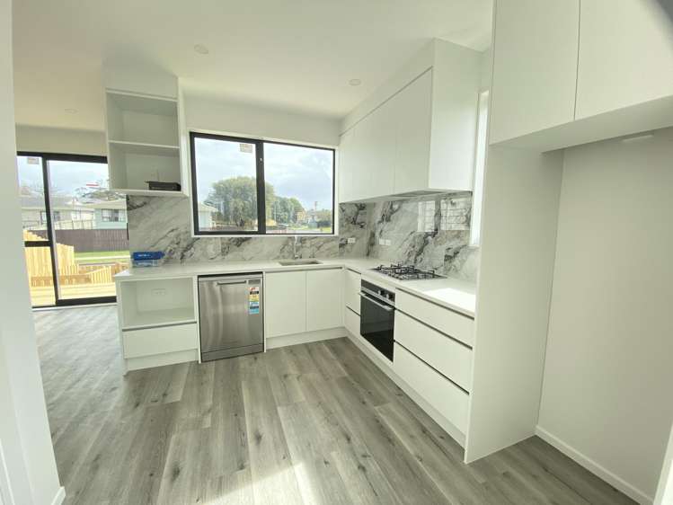 22b Sharland Avenue Manurewa_5