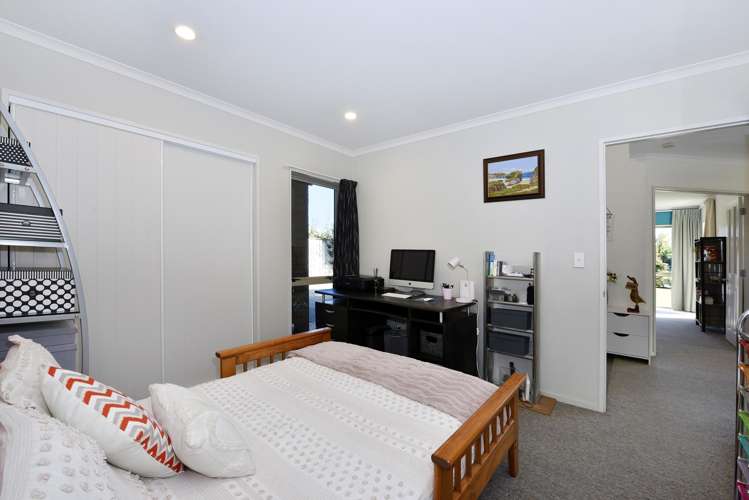3 Wanderers Avenue Brightwater_24
