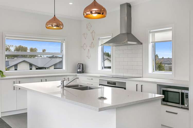 68 Huka Heights Drive Rangatira Park_8