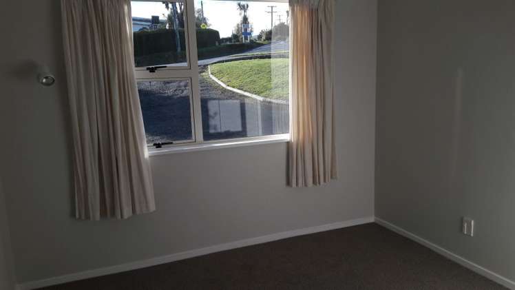 137 Marine Drive Diamond Harbour_6