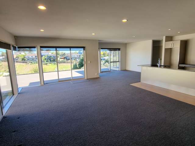 59 Pine Harbour Parade Beachlands_2