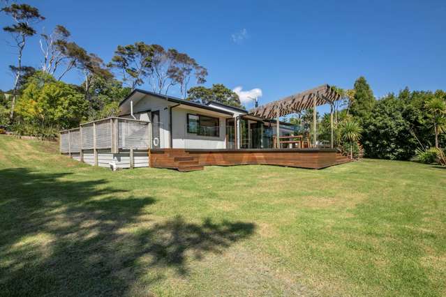 8 Landing Road Titirangi_3