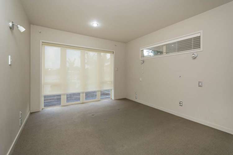 308a Hurstmere Road Takapuna_11