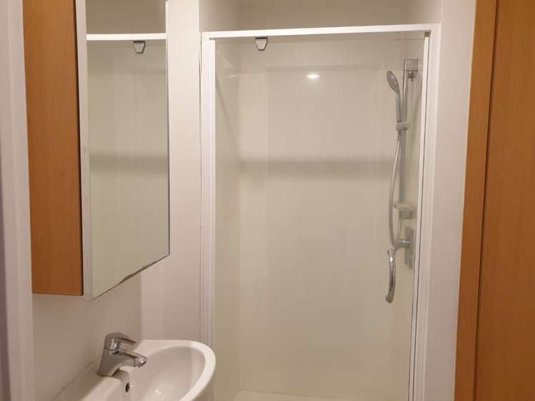 8D/189 Hobson Street 10015_6