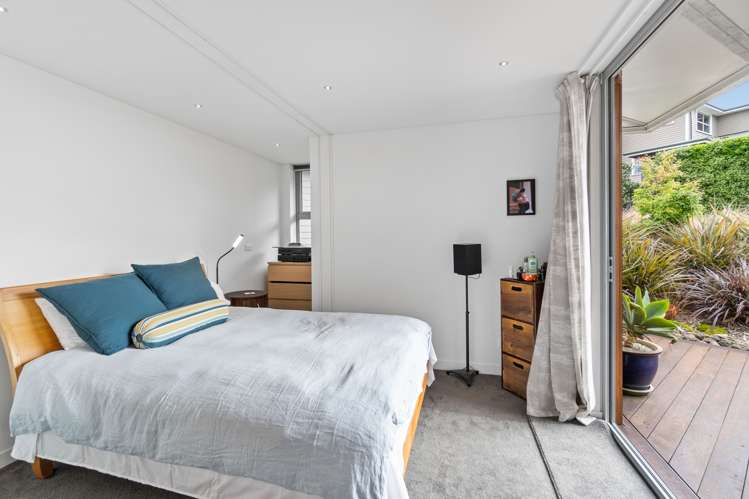 4 Roystone Way Huntsbury_9