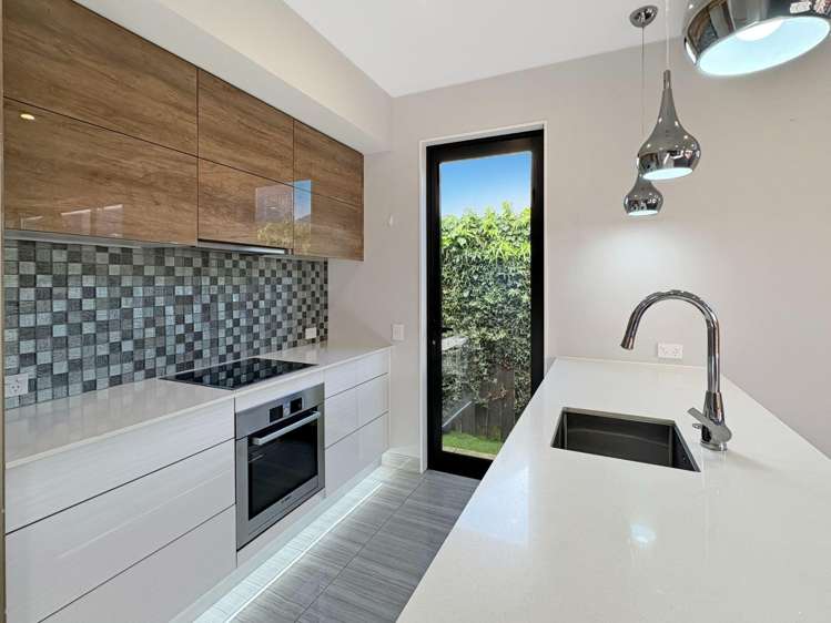 32a Hewitts Rd Merivale_2