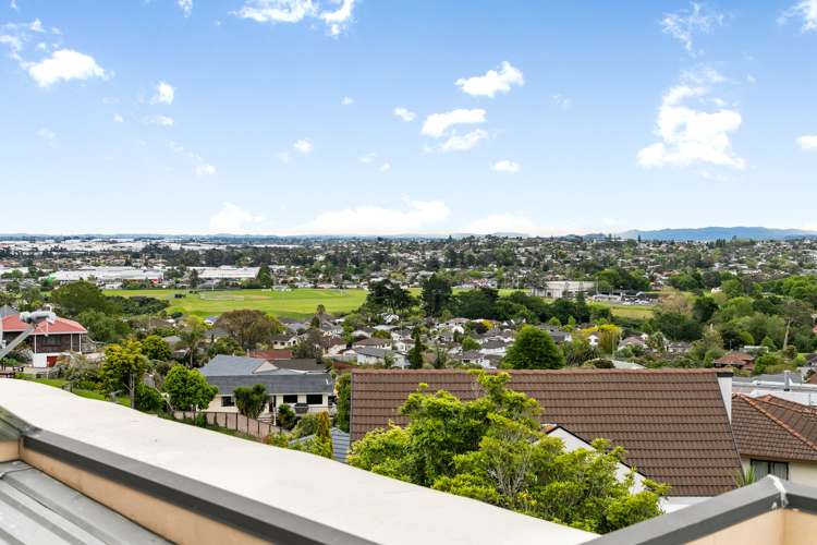 22 Mccahill Views Botany Downs_32