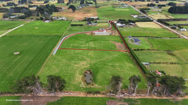 Elevated land, fantastic opportunity