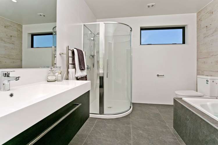 10 Newport Place Forrest Hill_16