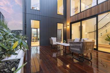 14 Streamview Way_4