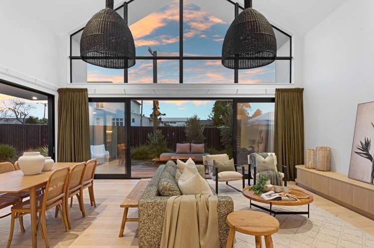 36 Colenso Street Sumner_4
