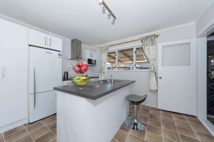 100 Gloucester Road Manurewa_21