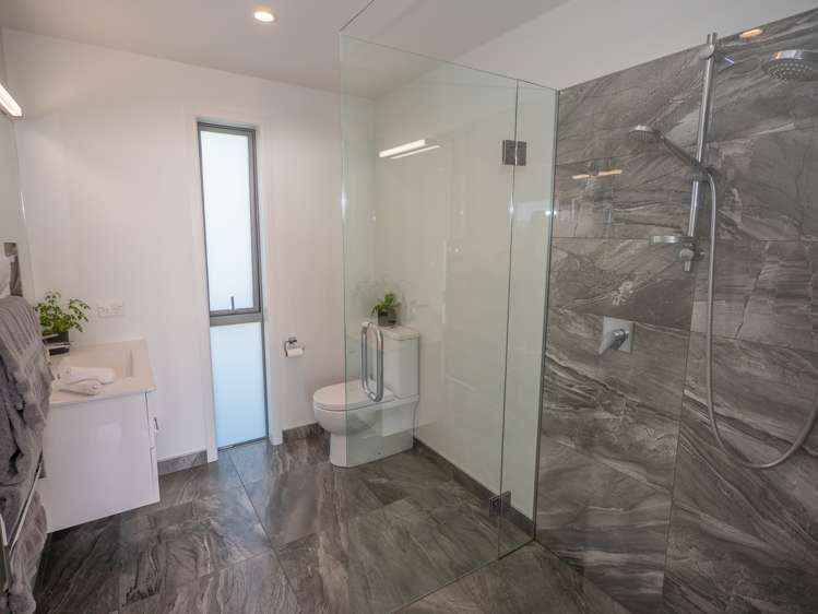 68 Stratford Drive Cable Bay_10