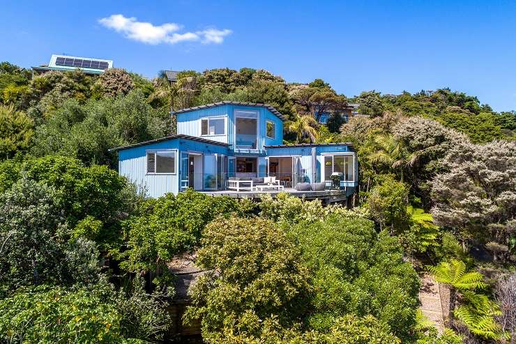 16 Beach Parade, Oneroa, Waiheke Island, Auckland