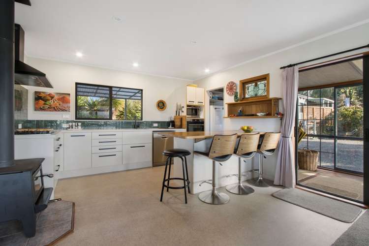 42 Poland Street Waikino_11