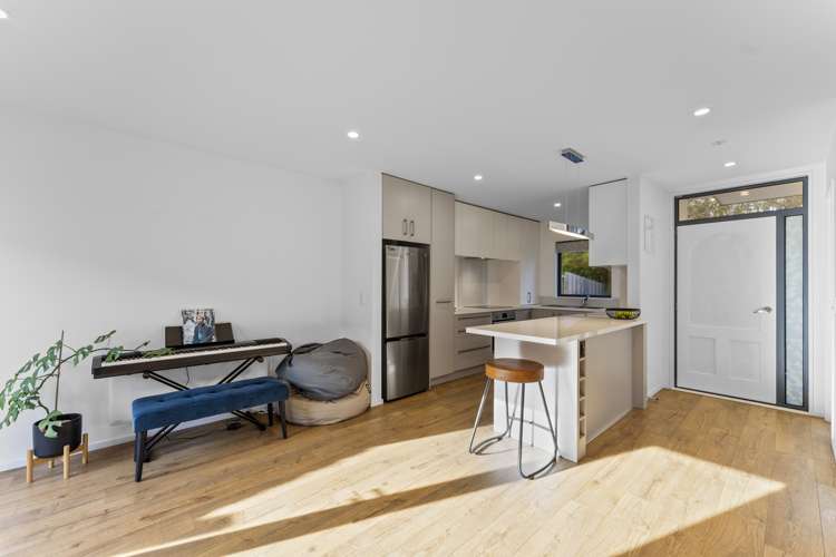 3/27 Cornwall Street Saint Albans_8