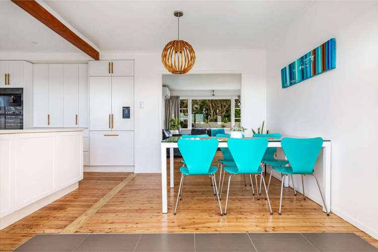 121 Vipond Road Stanmore Bay_6