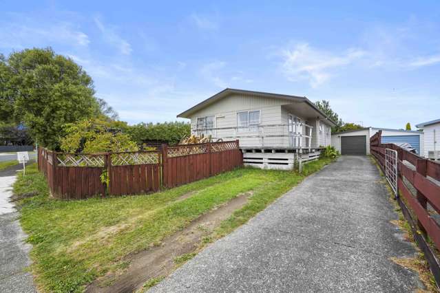 20 Lansdowne Crescent Glenview_3