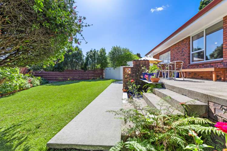17 Scanlen Terrace Kelston_2