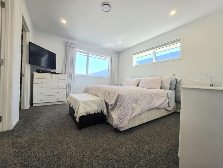 15 Royal Oak Crescent Holmes Hill_13