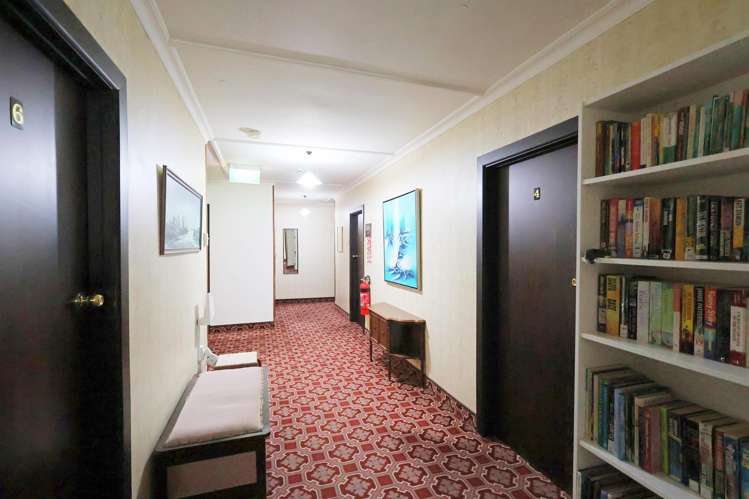 40 Gore Street + 41 Barrow Street Bluff_17