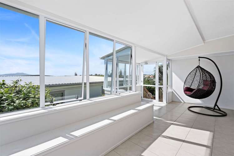 63 Parr Terrace Castor Bay_5