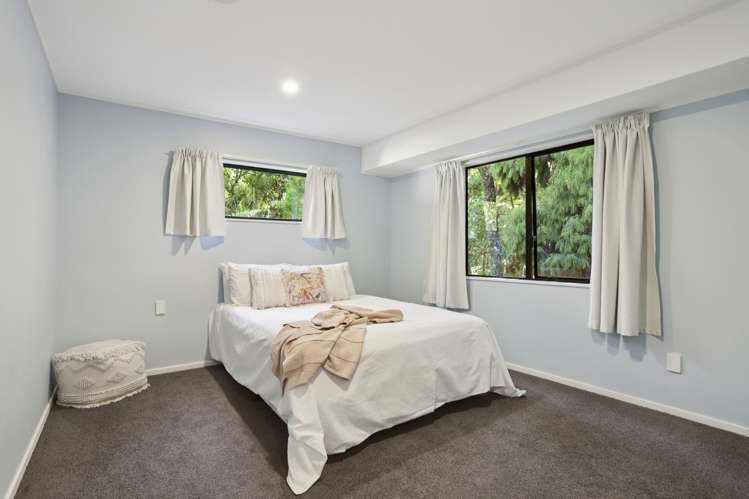 420 Scenic Drive Waiatarua_10