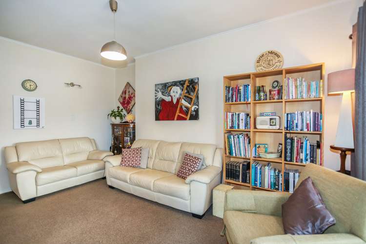 2/101a Clevedon Road Papakura_1