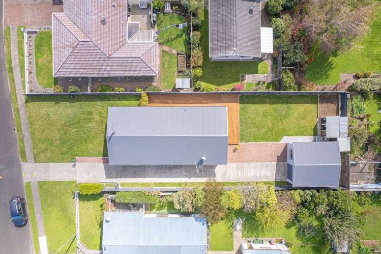 32 Exeter Crescent Springvale_4