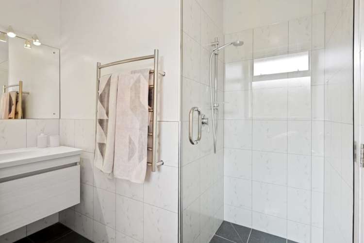 4 Thicket Close Redwood_21