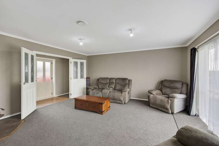 156 King Road Inglewood_16