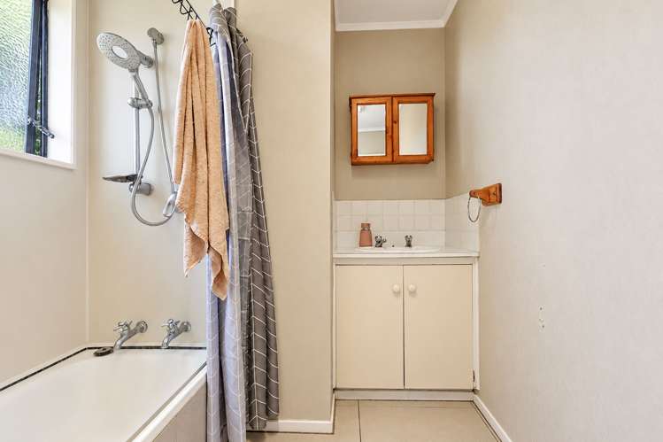 4B Wingrove Road Owhata_15