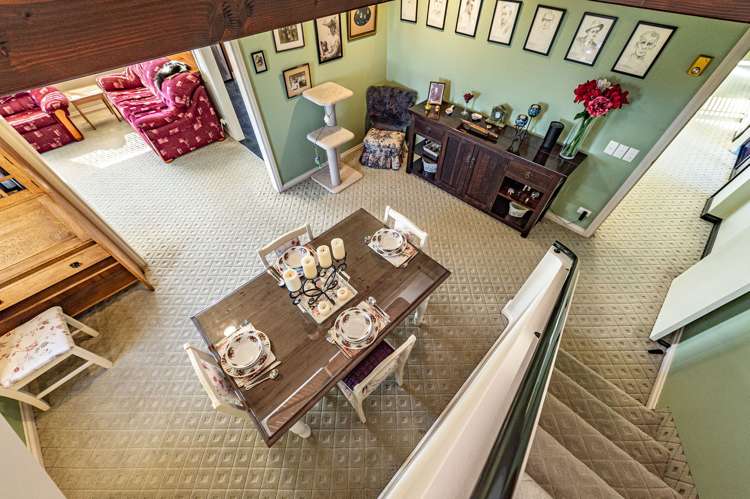 22 Shakespeare Road Bastia Hill_21