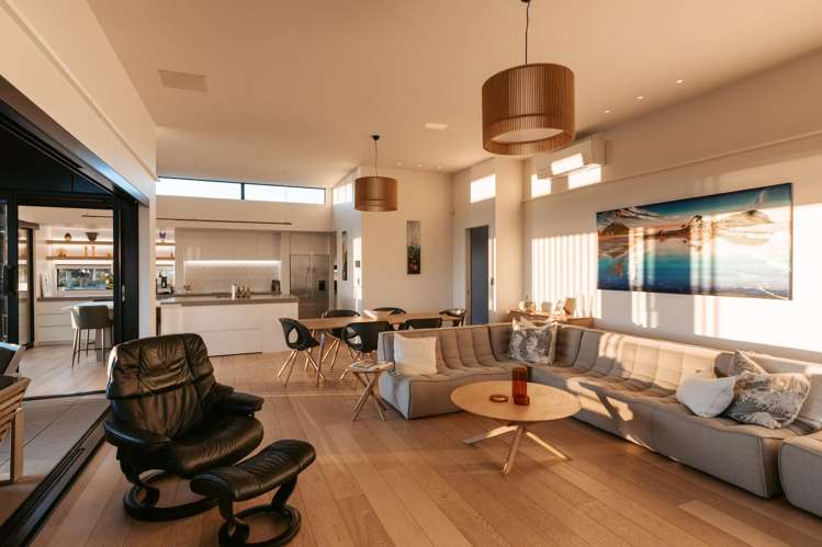 87 Marine Parade Mount Maunganui_18