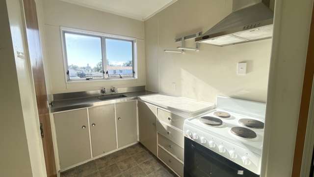 6 & 8/42 Clevedon Road Papakura_3