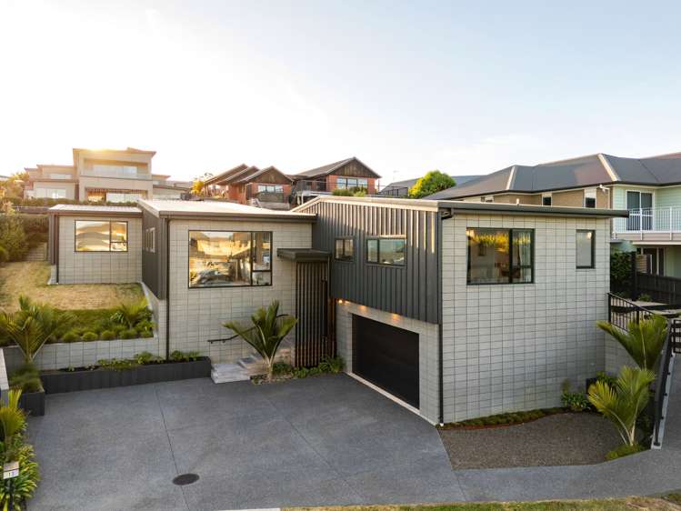 13 Evergreen Rise Grandview Heights_24