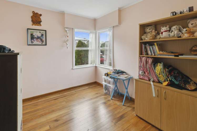 12 Camrose Grove Kingston_17