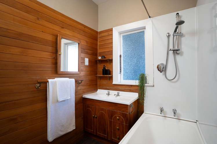 12 Koromiko Street Saint Martins_10