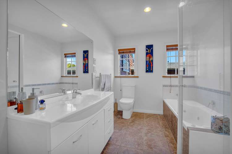 66 Yeovil Road Te Atatu Peninsula_16