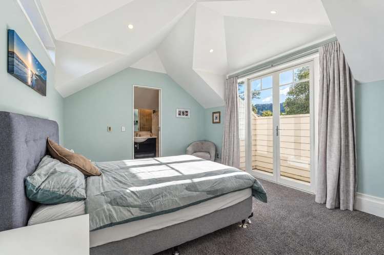 291 Forest Hill Road Waiatarua_12