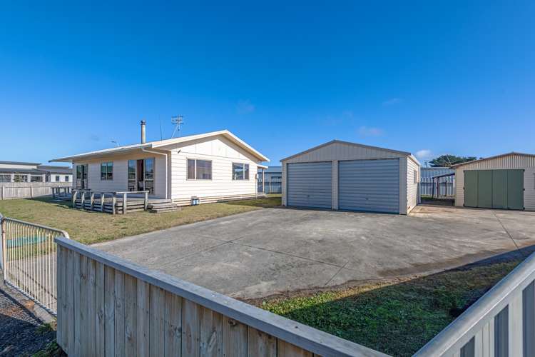 11 Te Kiri Street Himatangi Beach_19