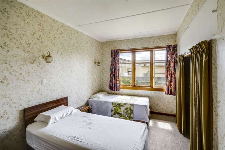 703 Park Road South Akina_7