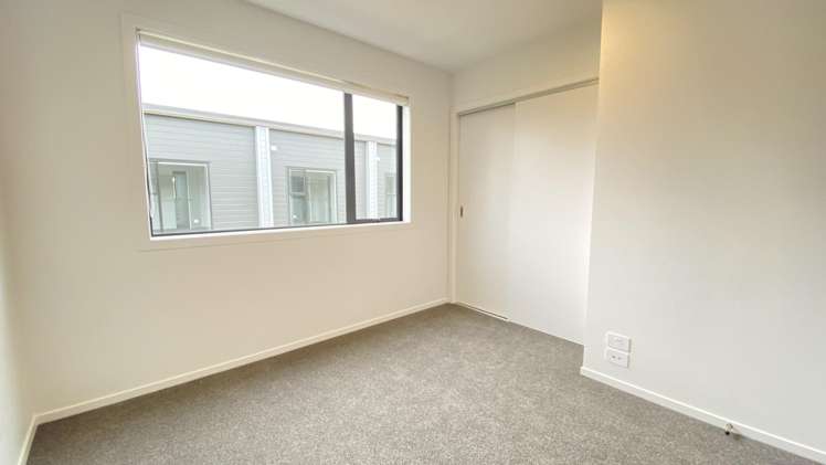 10/30 Bowater Place 10686_10