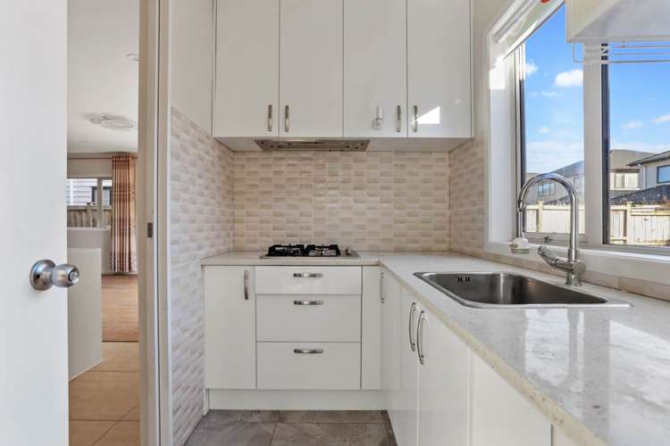 21 Calcite Avenue Flat Bush_7