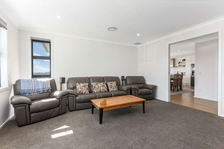 56 Queen Charlotte Drive Aotea_11