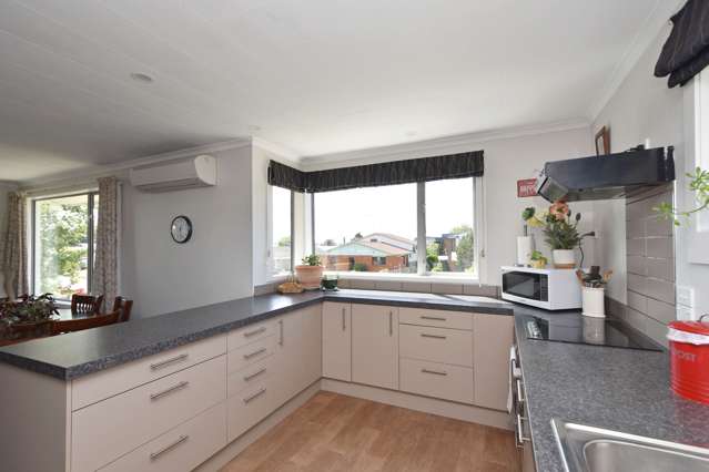 49 Orwell Crescent Newfield_2