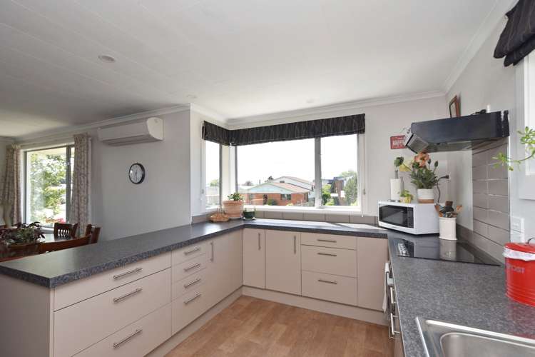 49 Orwell Crescent Newfield_2