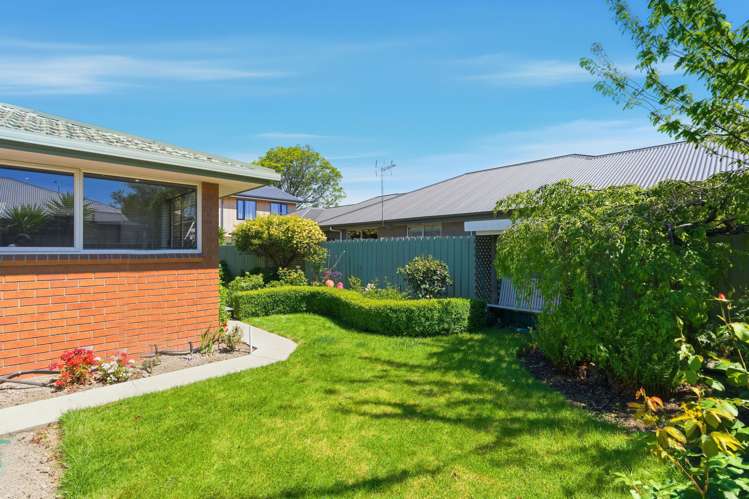 2/10 Baretta Street Somerfield_21