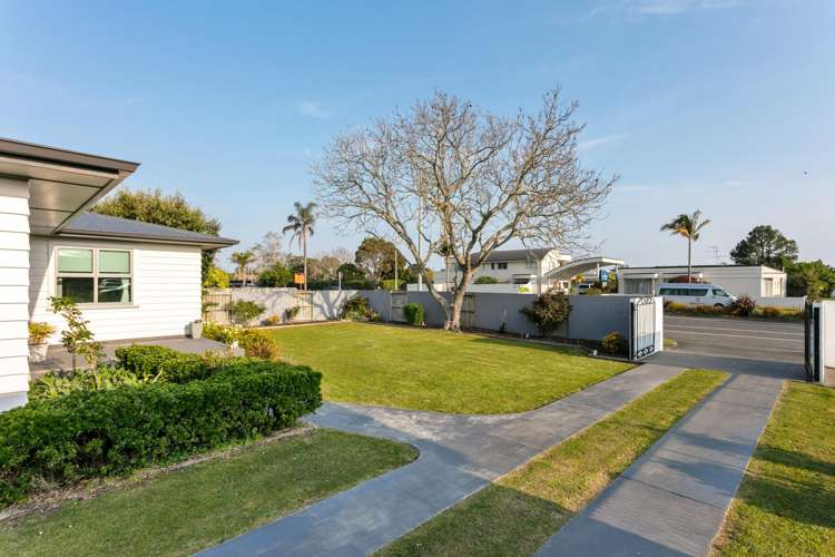 763 Gladstone Road Te Hapara_24