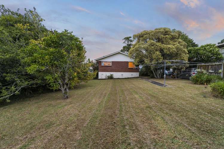 32 Triangle Road Massey_4